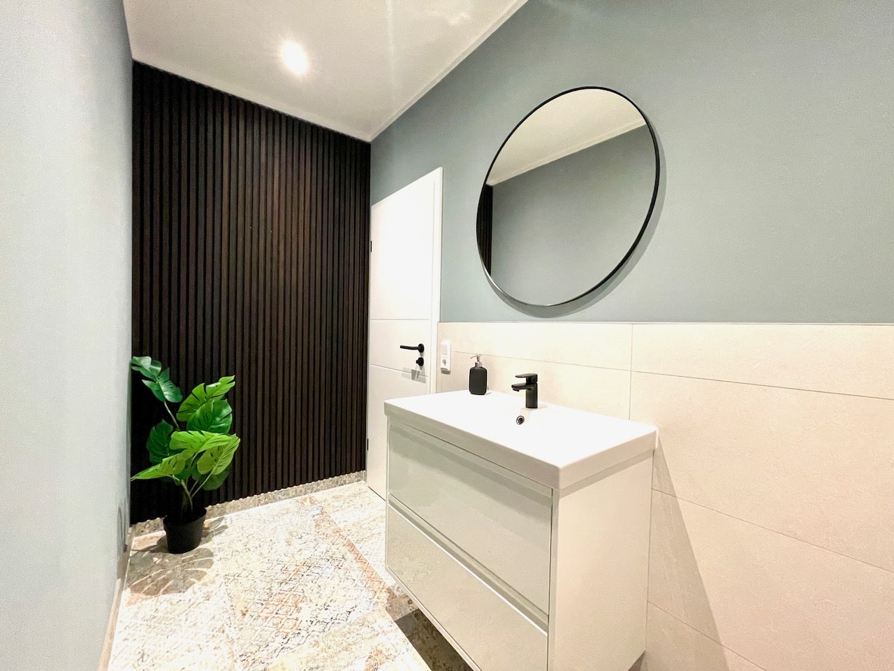 dresden-penthouse-w46-bad3