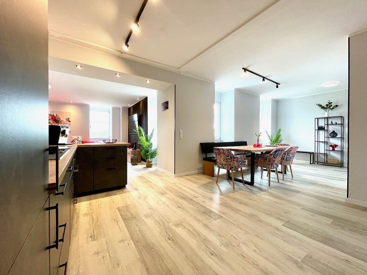 dresden-penthouse-w46-wohn-essbereich2